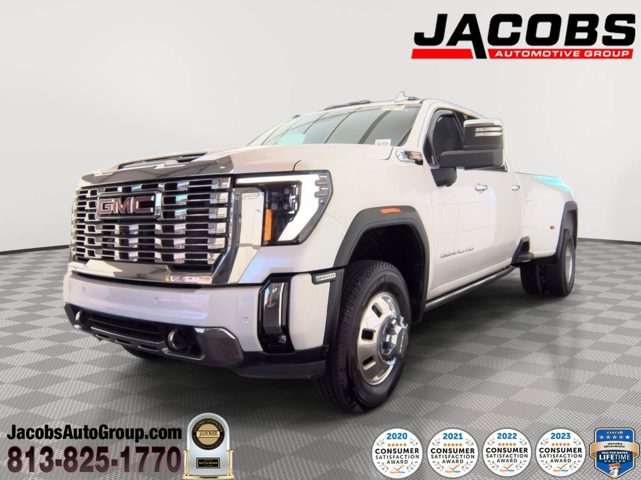 Used 2024 GMC Sierra 3500 Denali w/ Denali Reserve Package AWD/4WD image 1