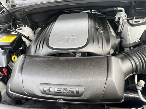 Used 2022 Dodge Durango R/T w/ Blacktop Package AWD/4WD image 36
