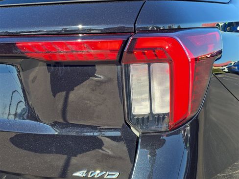 Certified 2025 Ford Explorer ST-Line w/ ST-Line Street Pack image 6