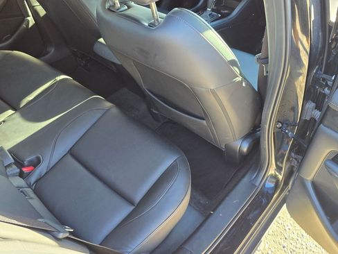 Used 2025 MAZDA MAZDA3 s FWD image 32