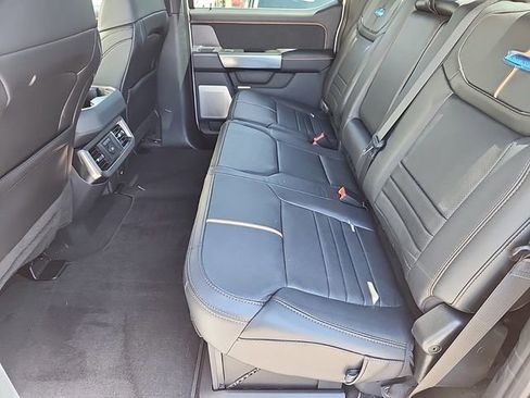 New 2024 Ford F250 Platinum image 12