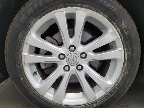 Used 2015 Chrysler 200 Limited FWD image 31