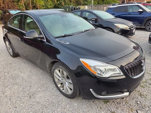 Used 2017 Buick Regal Premium FWD image 3