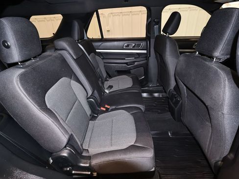 Certified 2019 Ford Explorer XLT w/ Equipment Group 201A AWD/4WD image 20