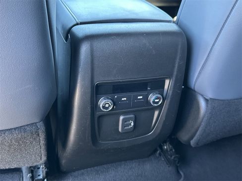 Certified 2024 Buick Enclave Essence w/ Experience Buick Package image 18