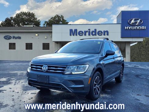 Used 2021 Volkswagen Tiguan SE w/ Panoramic Sunroof Package image 1