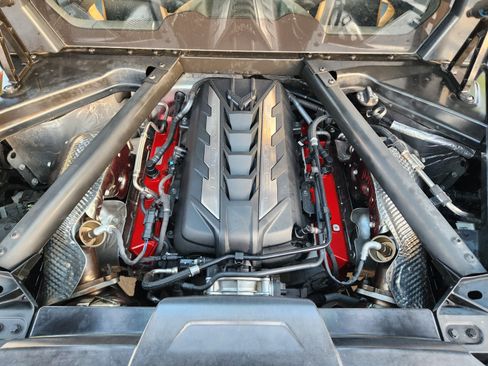 Used 2021 Chevrolet Corvette Stingray Preferred Cpe w/ 2LT RWD image 31