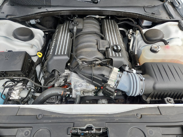 Used 2023 Chrysler 300 C RWD image 29