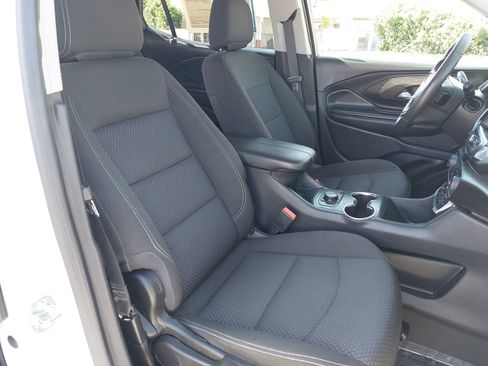 Used 2024 GMC Terrain SLE image 10