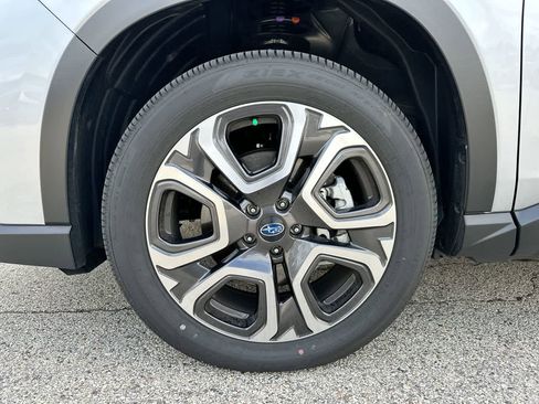 Certified 2025 Subaru Ascent Limited image 19