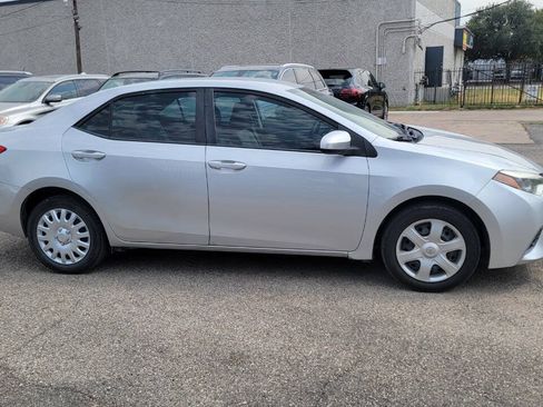 Used 2016 Toyota Corolla LE FWD image 6