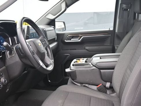 Used 2023 Chevrolet Silverado 1500 LT w/ Work Truck Package AWD/4WD image 16