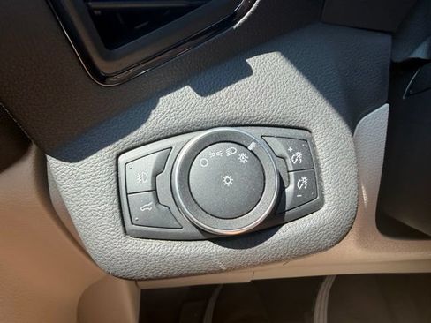 Used 2017 Ford Escape Titanium AWD/4WD image 11