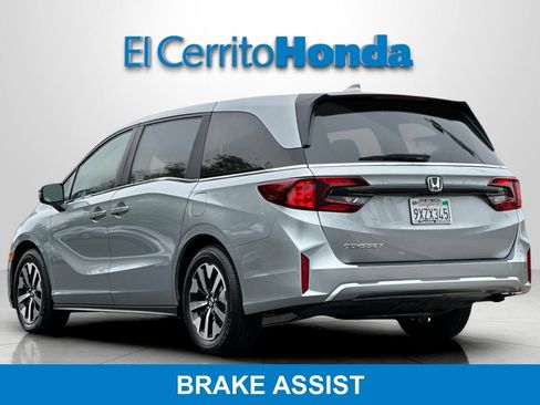 Certified 2026 Honda Odyssey EX-L image 5