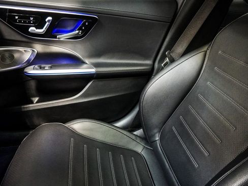 Used 2023 Mercedes-Benz C 300 Sedan w/ AMG Line w/ Night Package image 27