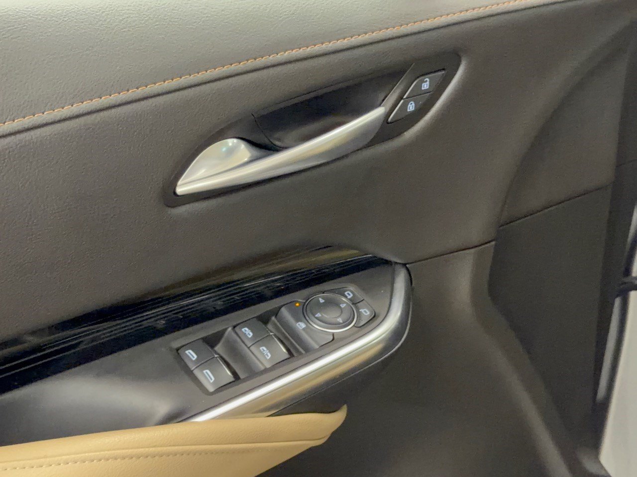 Used 2024 Cadillac XT4 Luxury FWD image 15