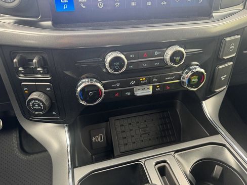 New 2025 Ford F150 XLT w/ Equipment Group 303A High image 19