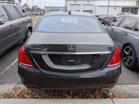 Used 2017 Mercedes-Benz S 550 Sedan image 3