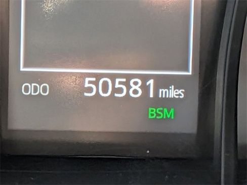 Used 2024 Toyota Camry SE w/ Convenience Package image 22