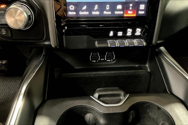 Used 2023 RAM 1500 Laramie AWD/4WD image 17