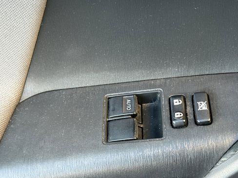 Used 2015 Scion tC image 12