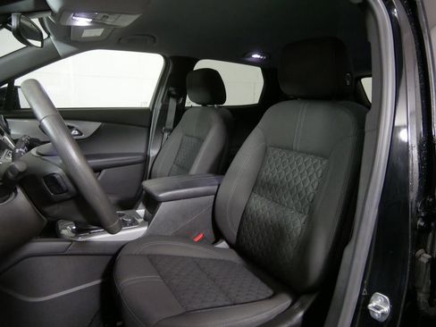 Used 2021 Chevrolet Blazer LT image 9