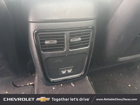 Used 2017 Chrysler 300 S image 15