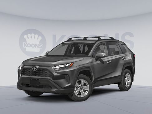 Used 2022 Toyota RAV4 XLE AWD/4WD image 1