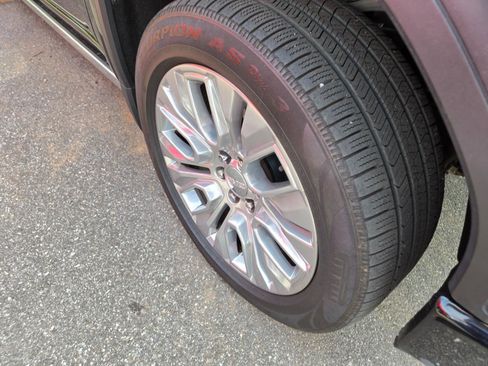 Used 2021 GMC Sierra 1500 Denali w/ Denali Premium Package image 4