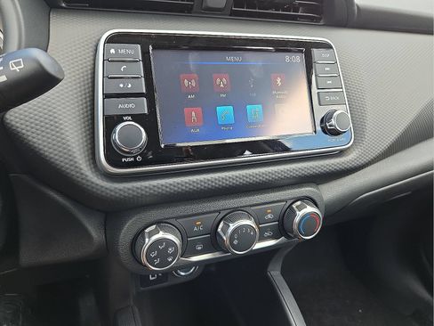 Used 2025 Nissan Kicks Play S FWD image 15