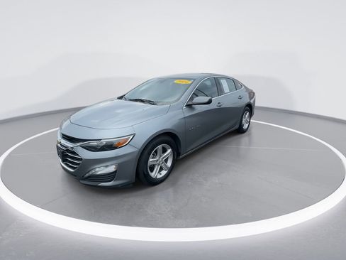 Used 2024 Chevrolet Malibu LT image 4
