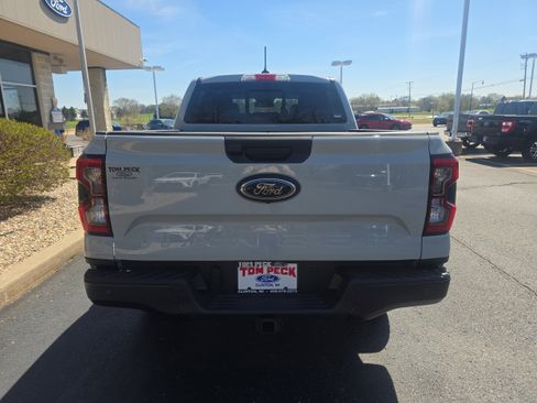 New 2026 Ford Ranger Lariat w/ Black Appearance Package AWD/4WD image 7