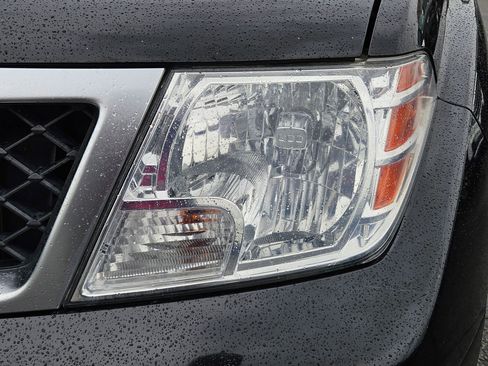 Used 2013 Nissan Frontier PRO-4X w/ Pro-4x Luxury Pkg image 12