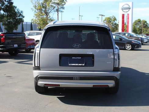 New 2026 Hyundai Ioniq 9 SE image 8