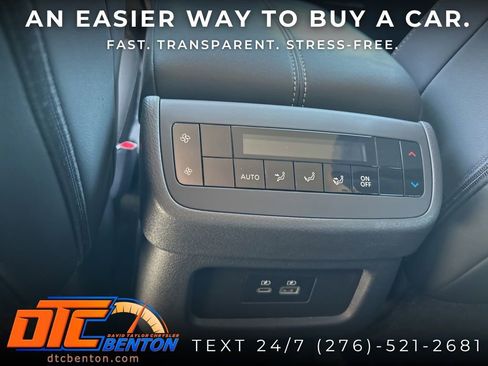 Used 2025 Nissan Pathfinder SL AWD/4WD image 15