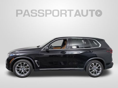 Used 2024 BMW X5 xDrive40i w/ Premium Package AWD/4WD image 2