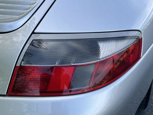 Used 2002 Porsche 911 Carrera RWD image 40