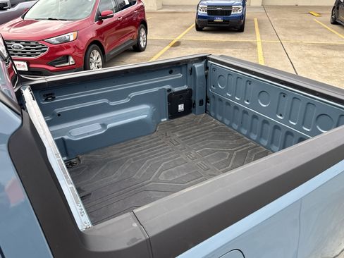 Certified 2023 Ford Maverick XLT image 13