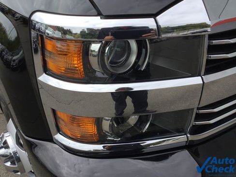 Used 2016 Chevrolet Silverado 3500 High Country w/ Duramax Plus Package image 22