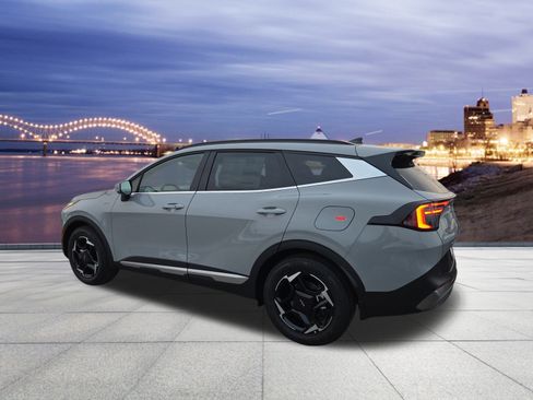 New 2026 Kia Sportage EX image 3