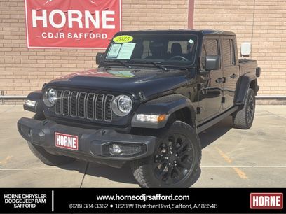 Used 2025 Jeep Gladiator Sport