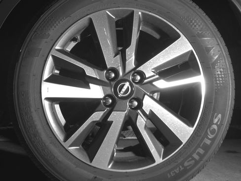 Used 2025 Nissan Versa SV image 14