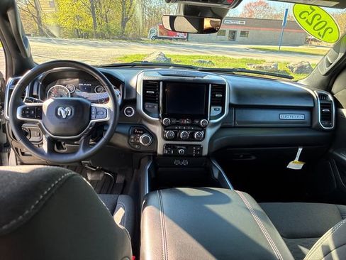 Used 2025 RAM 1500 Big Horn AWD/4WD image 12
