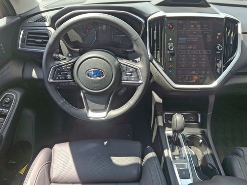 Used 2023 Subaru Ascent Limited AWD/4WD image 11
