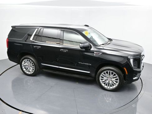 Used 2025 GMC Yukon Elevation image 44