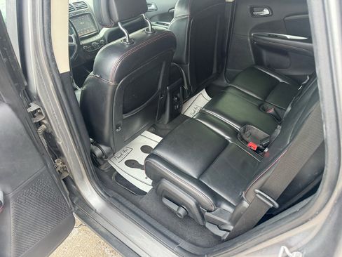 Used 2012 Dodge Journey R/T w/ Driver Convenience Group image 9