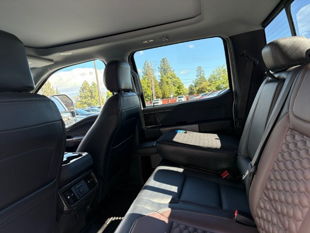 Used 2024 Ford F250 Lariat w/ Lariat Ultimate Package AWD/4WD image 21