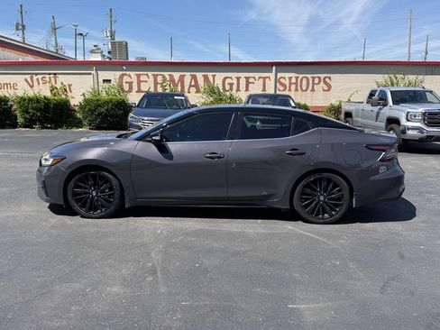 Used 2021 Nissan Maxima Platinum w/ 40th Anniversary Package FWD image 2