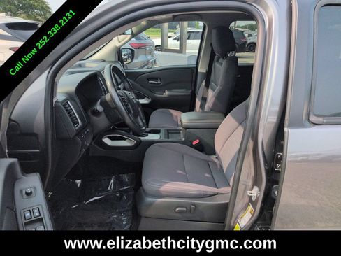 Used 2022 Nissan Frontier SV AWD/4WD image 16
