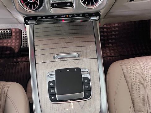 Used 2025 Mercedes-Benz G 63 AMG 4MATIC image 34
